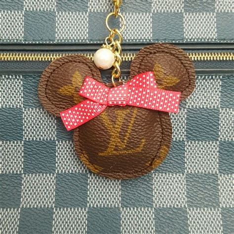 louis vuitton minnie mouse|louis vuitton handbag charms.